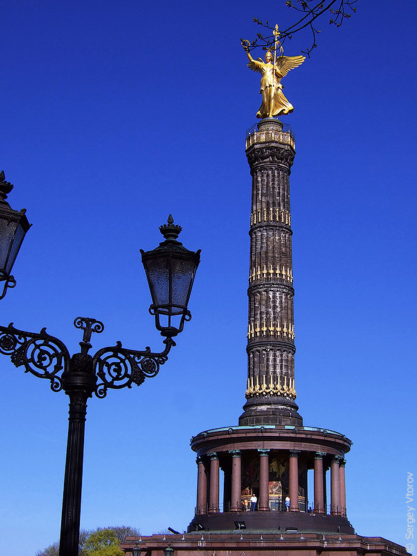 Victory Column 